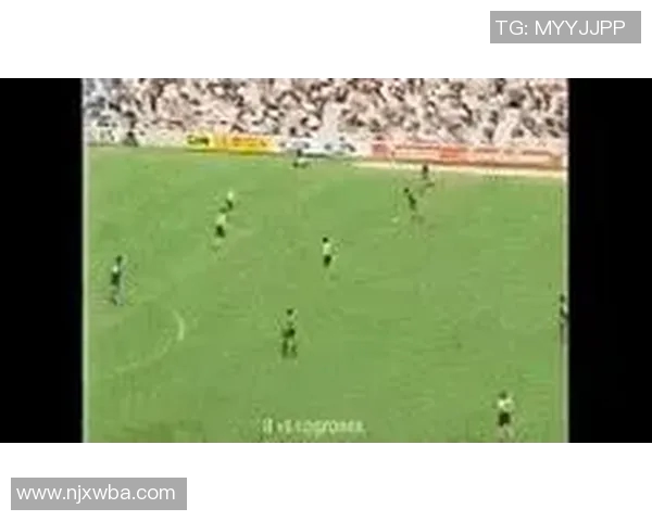 足球明星动态壁纸展示与分享 球场英姿尽在屏幕之上